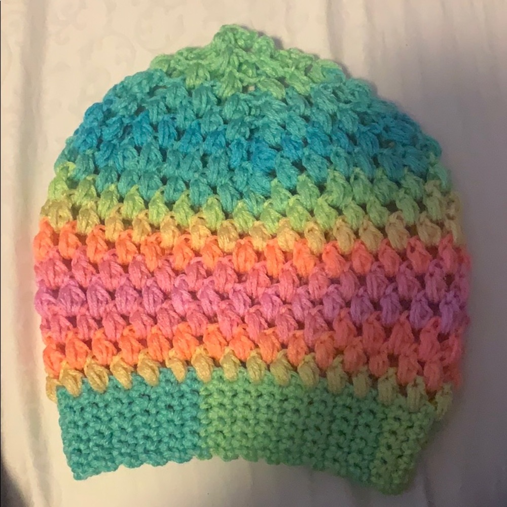 Handmade crochet 🧶 pastel neon slouchy beanie 🖤